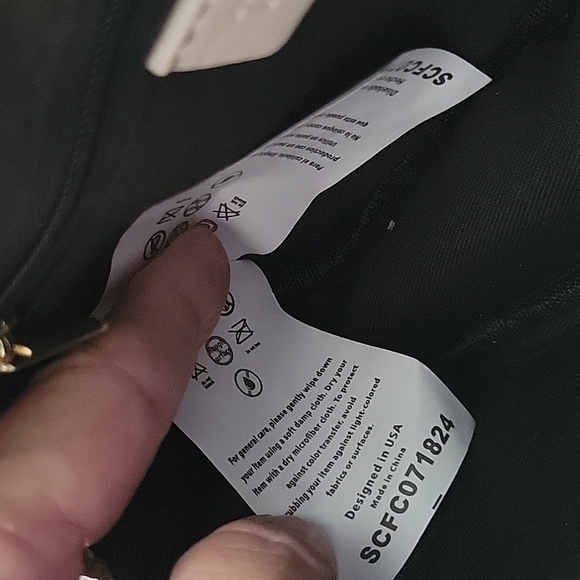 Tote & Carry NWT Beige White Quilted Nylon Crossbody Messenger Bag - Picture 9 of 15